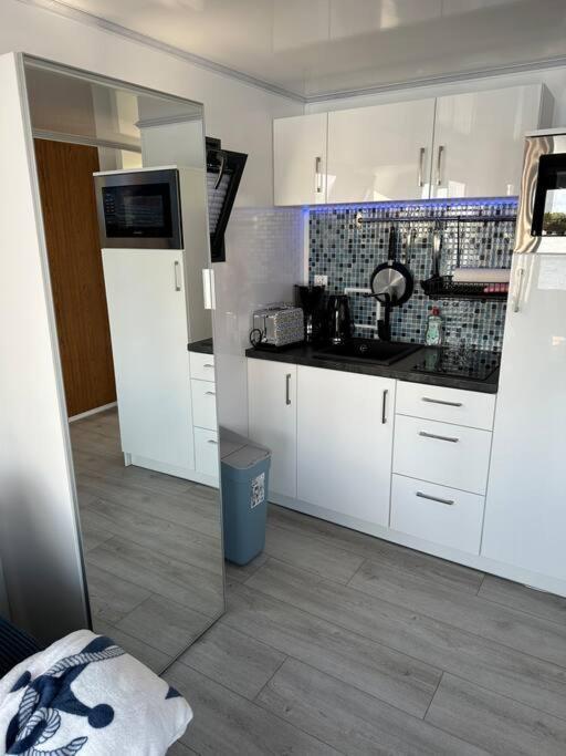Apartmán Premium Hausboot Trave Traum Lübeck Exteriér fotografie