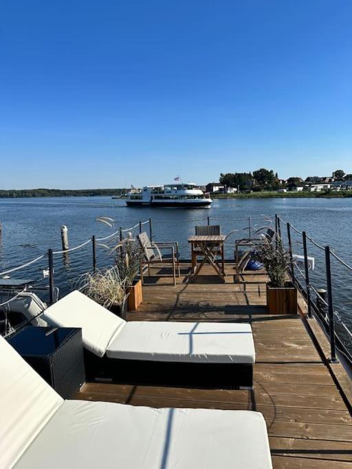 Apartmán Premium Hausboot Trave Traum Lübeck Exteriér fotografie